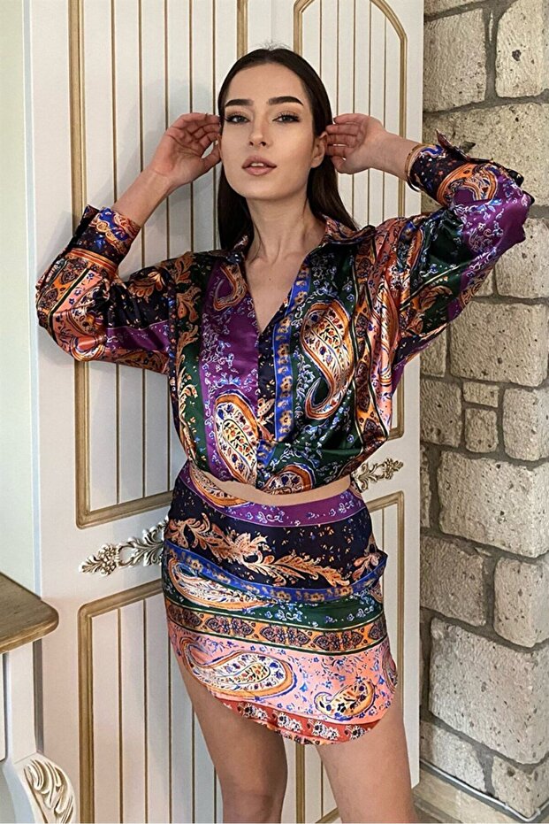 بدلة ساتان منقوشة باللون البرتقالي - 7