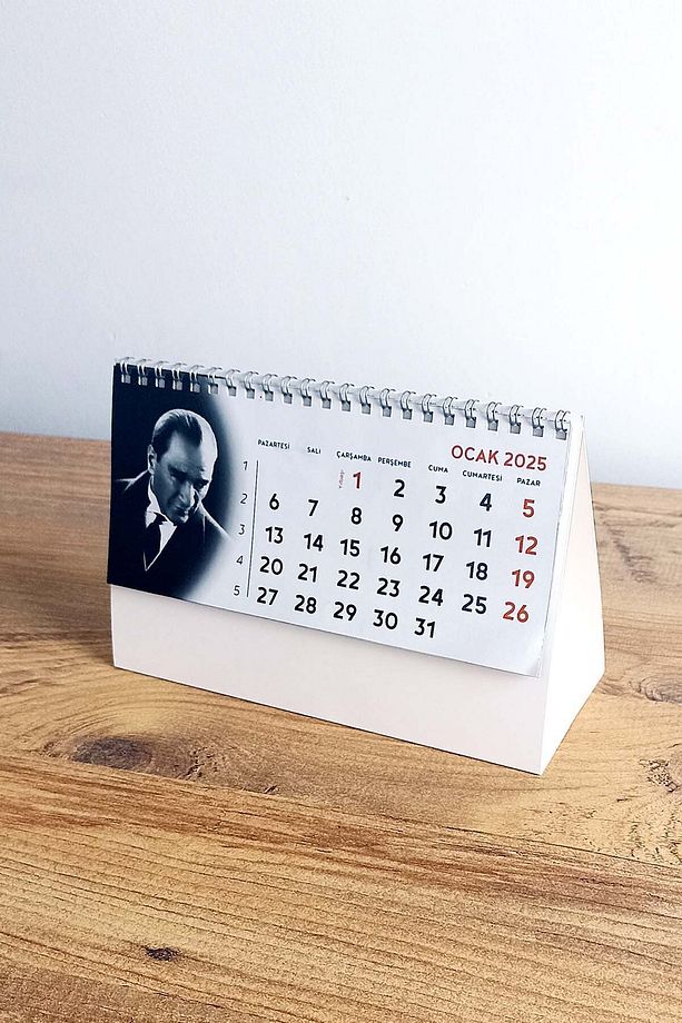 2025 Atatürk Masa Takvimi - 15 Yapraklı Piramit Takvim (14X20 CM) - 5