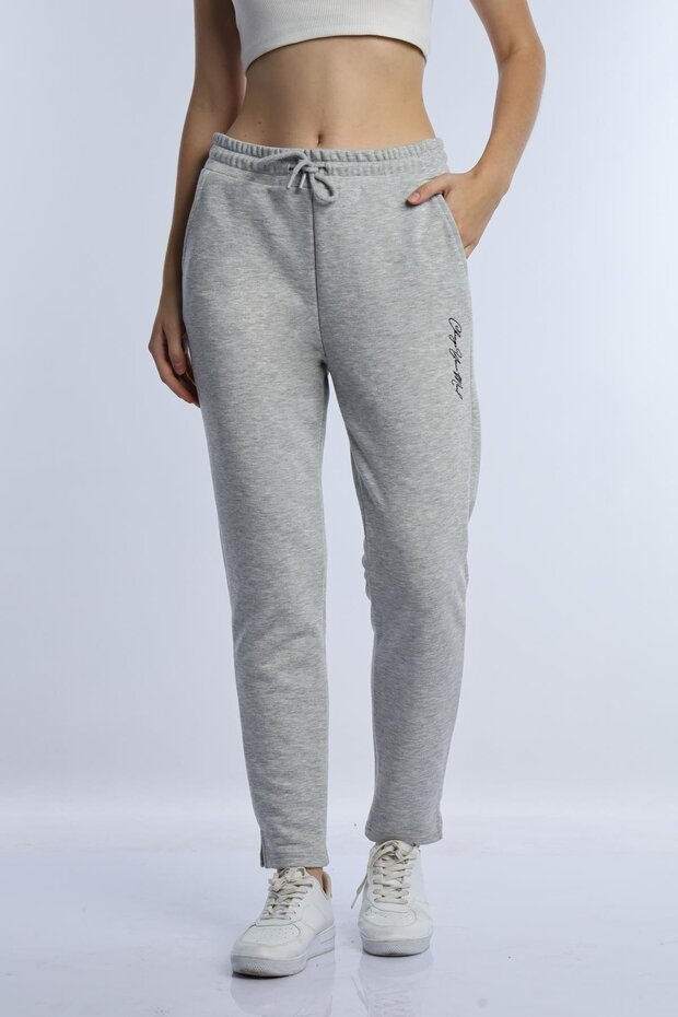 Women's 3 Thread Non-Embroidered Change Your Mind Embroidered Sweatpants Gray Melange