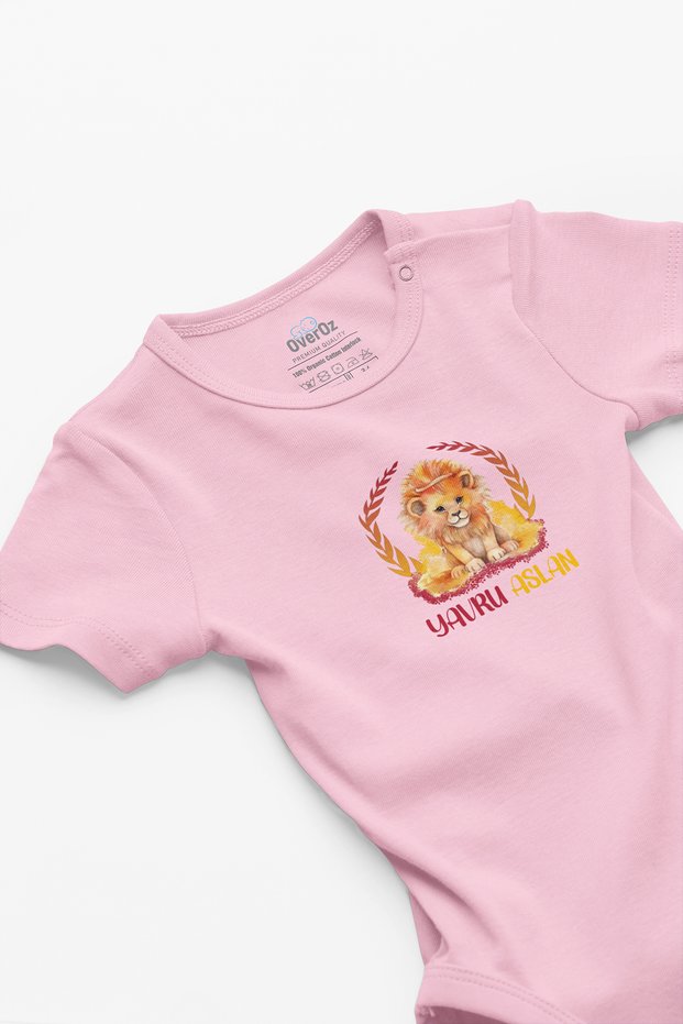 Organic 100% Cotton Baby Lion Written Fan Baby Bodysuit Snap Fastener Bodysuit 5627-P