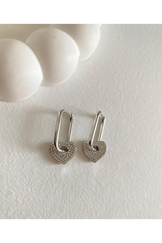 أقراط فضية صغيرة على شكل قلب صغير - 1