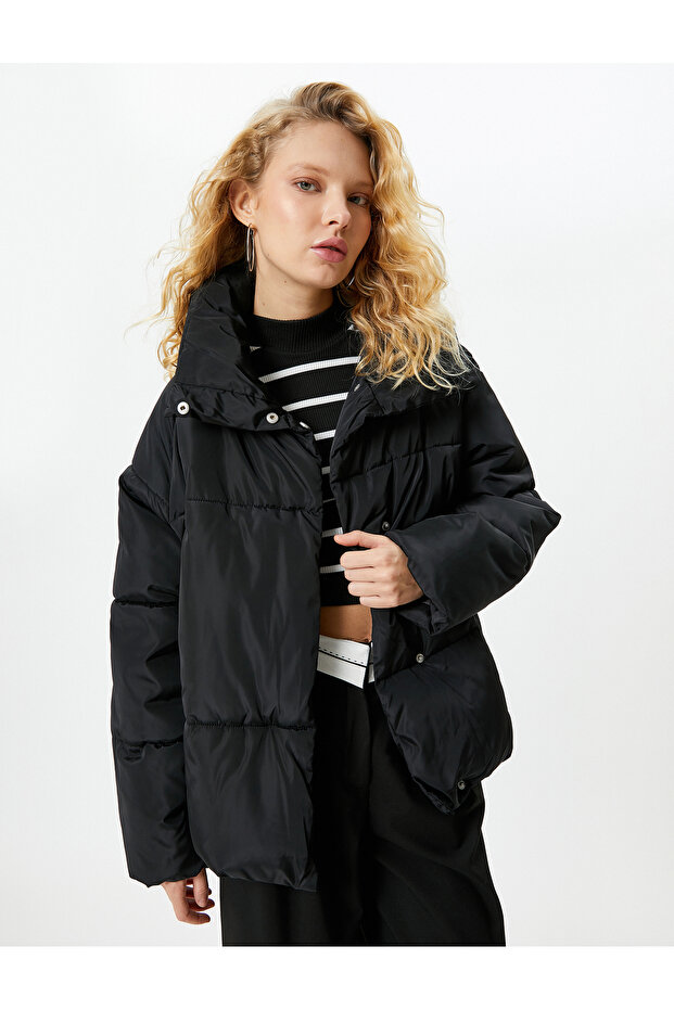 Oversize Puffer Jacket Stand Collar Pocket Snap Closure