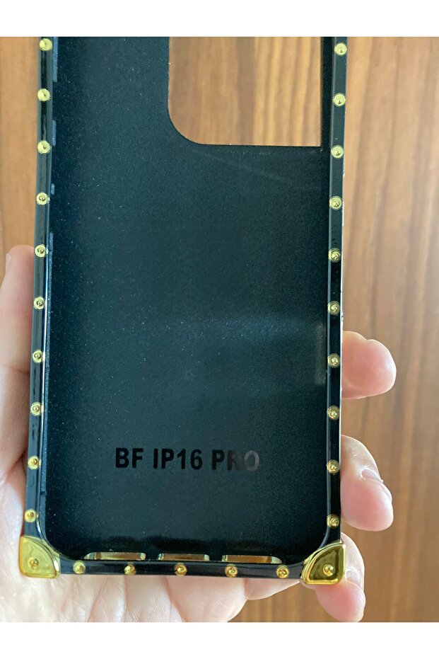 غطاء حماية لهاتف آيفون 16 برو بحلقة على شكل نمر وغطاء بإطار ذهبي - 2