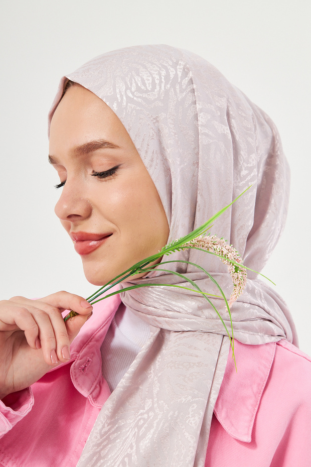 Gi Shine Diagonale شال جاكار - مسحوق ناعم -