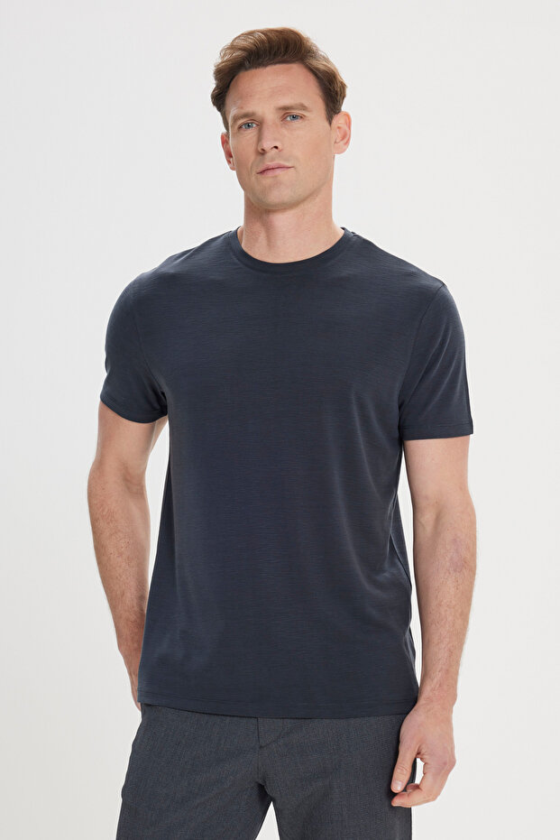 Erkek Siyah Slim Fit Dar Kesim Bisiklet Yaka Pamuklu Tişört - 4
