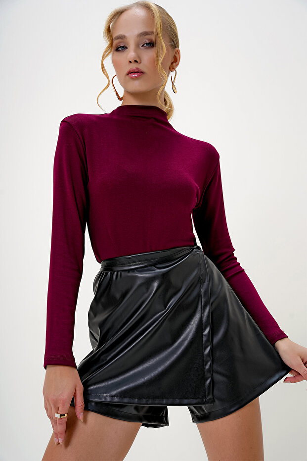 Women's Burgundy Half Turtleneck Two Yarn Blouse Alc-X13037