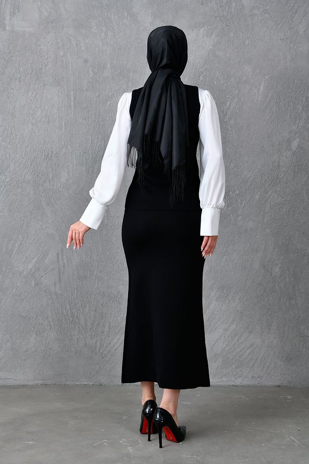 Modest Düğmeli Kolsuz Yelek ve Yüksek Bel Midi Boy Etek Alt Üst Siyah Triko Takım 5155 - 3