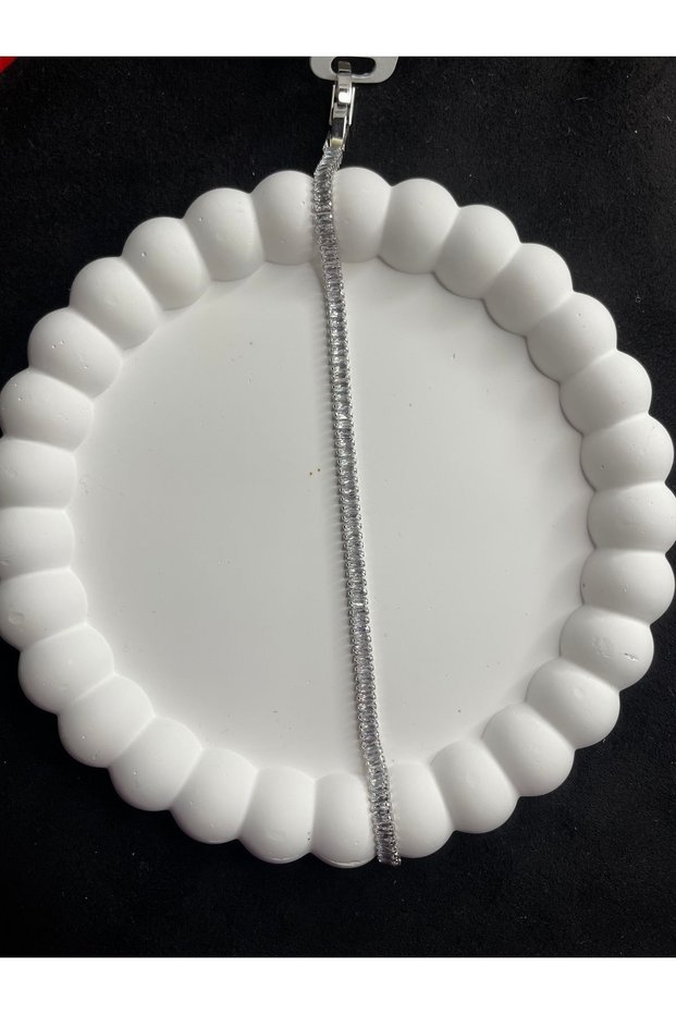 Zircon Stone Waterway Medium Thick Bracelet - Non-tarnish Silver Colored, Anti-allergic