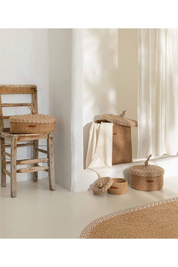 Handmade cotton natural beige wicker decorative basket with lid 15cm 9034
