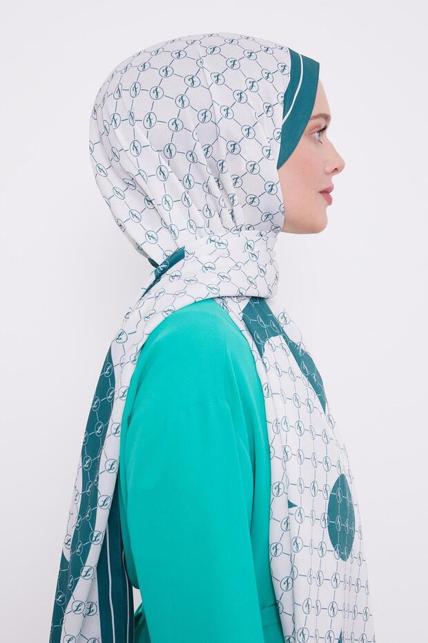 Green L Pattern Love Shawl - 3
