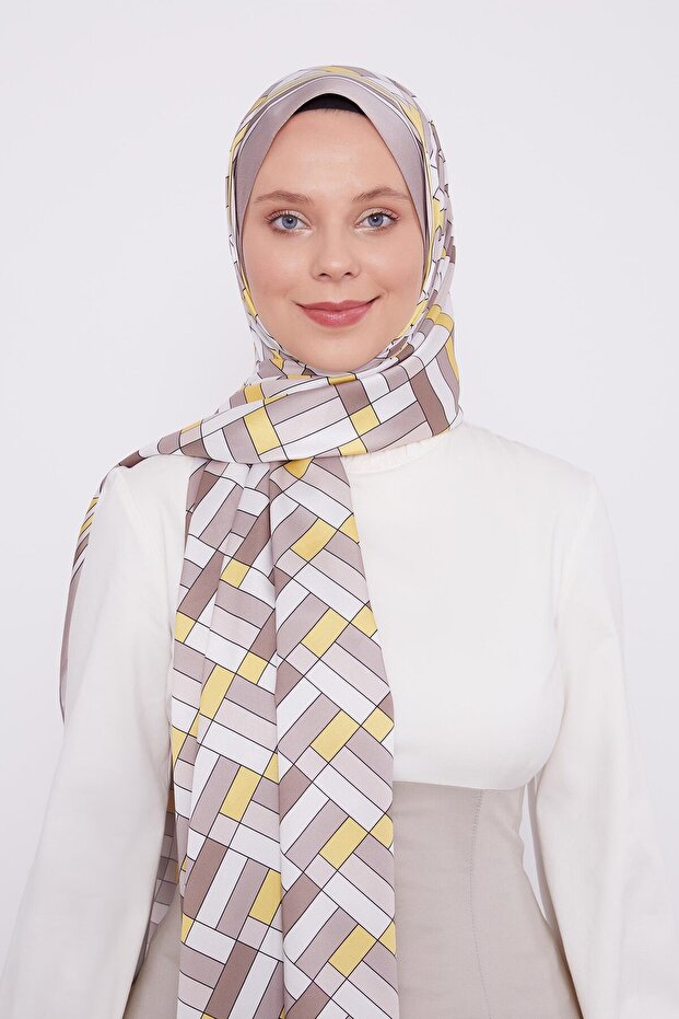 K.Mink Cube Pattern Angel Shawl - 2