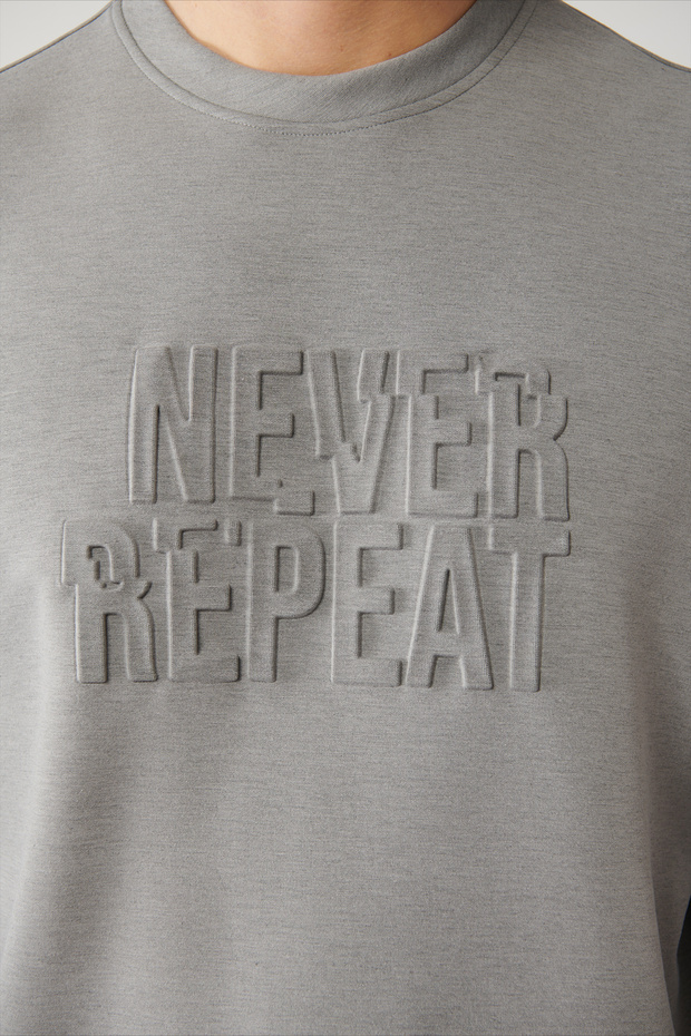 Erkek Gri Bisiklet Yaka Soft Touch Gofreli Regular Fit Sweatshirt A41Y1235 - 5