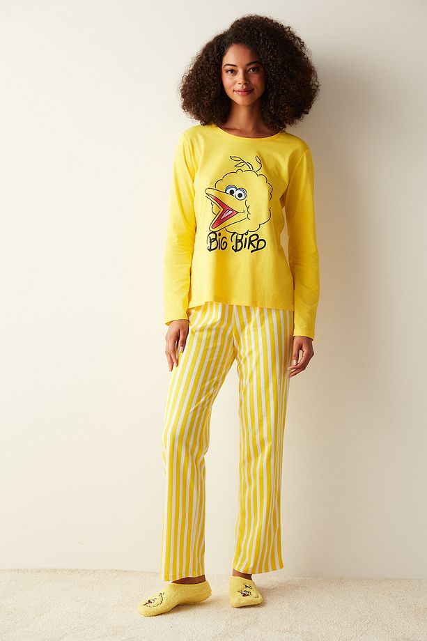 Kuş Baskılı Sarı Pijama Takımı - 1