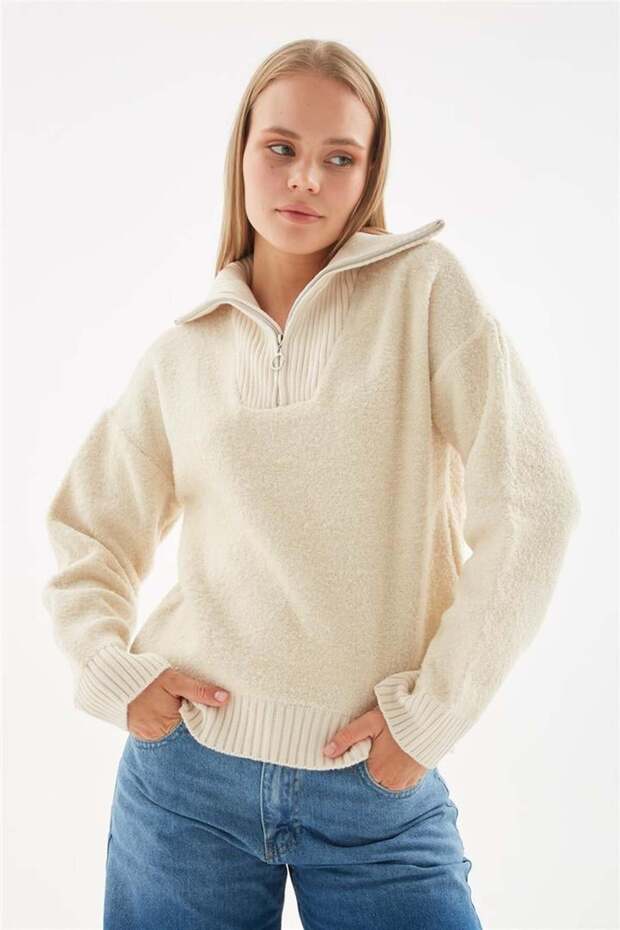 Zippered Collar Sweat Beige