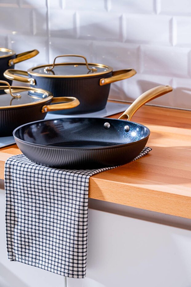 طقم أواني طهي ألتيميت برو 7 قطع - أسود - 5