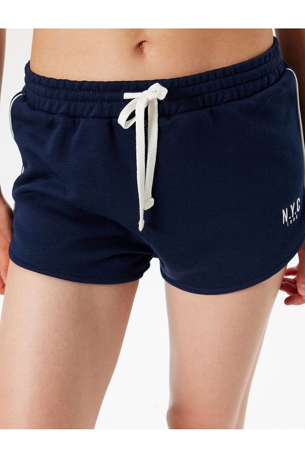 Mini Şort Beli Bağcıklı Baskılı Biyeli Şardonlu - 5