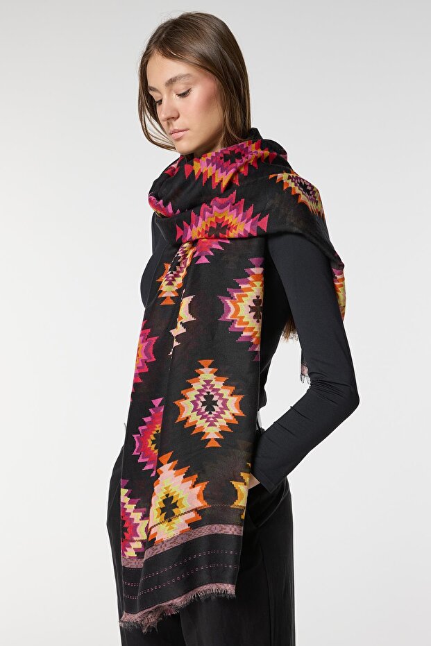 شال أسود منقوش مربعات - 3