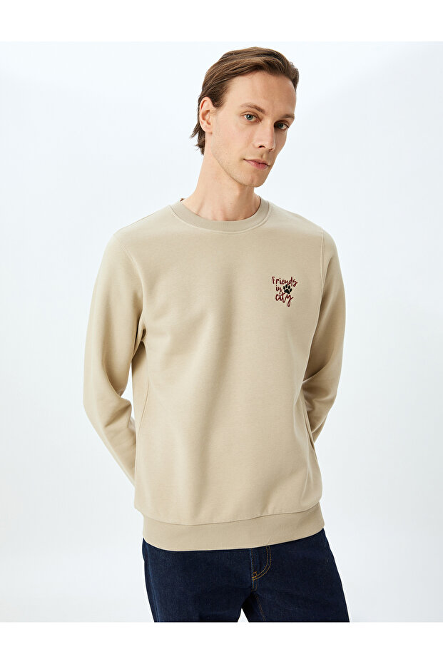 Crew Neck Raised Cotton Blended Slogan Embroidered Sweatshirt
