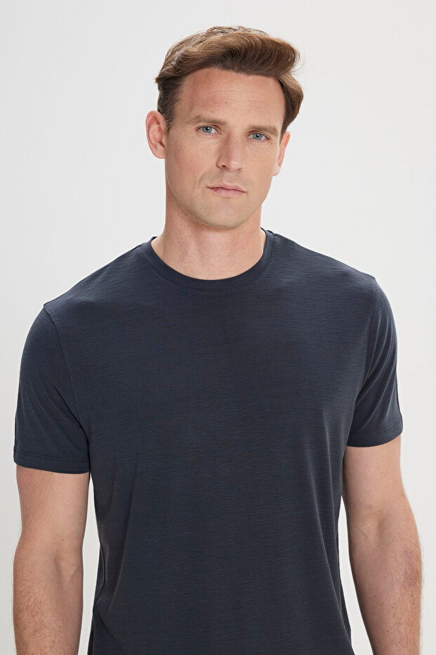 Erkek Siyah Slim Fit Dar Kesim Bisiklet Yaka Pamuklu Tişört - 3