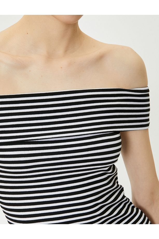 Madonna Yaka Tişört Omzu Açık Slim Fit - 5
