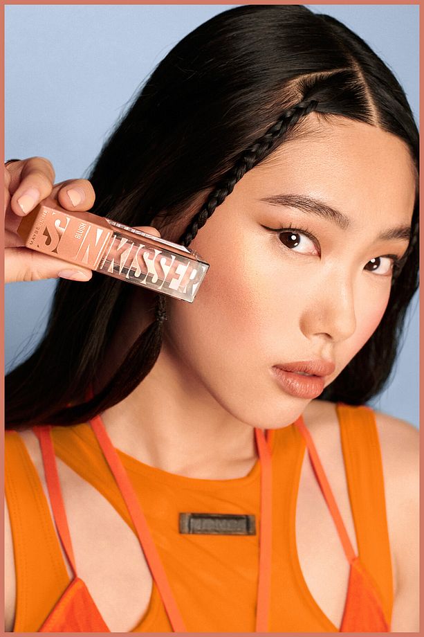 Sunkisser Likit Allık- 02 Uptown Glow & Mini Falsies Surreal Maskara 4.7 ML Makyaj Seti - 6