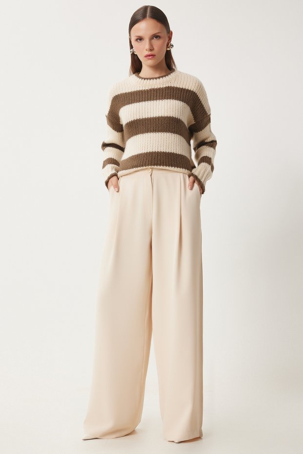 Women's Cream Pocketed Woven Palazzo Trousers Ul00052