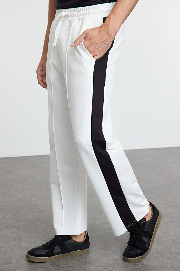 Ekru Oversize/Geniş Kesim Açık Paça Renk Bloklu Bol Eşofman Altı TMNAW25EA00006 - 3
