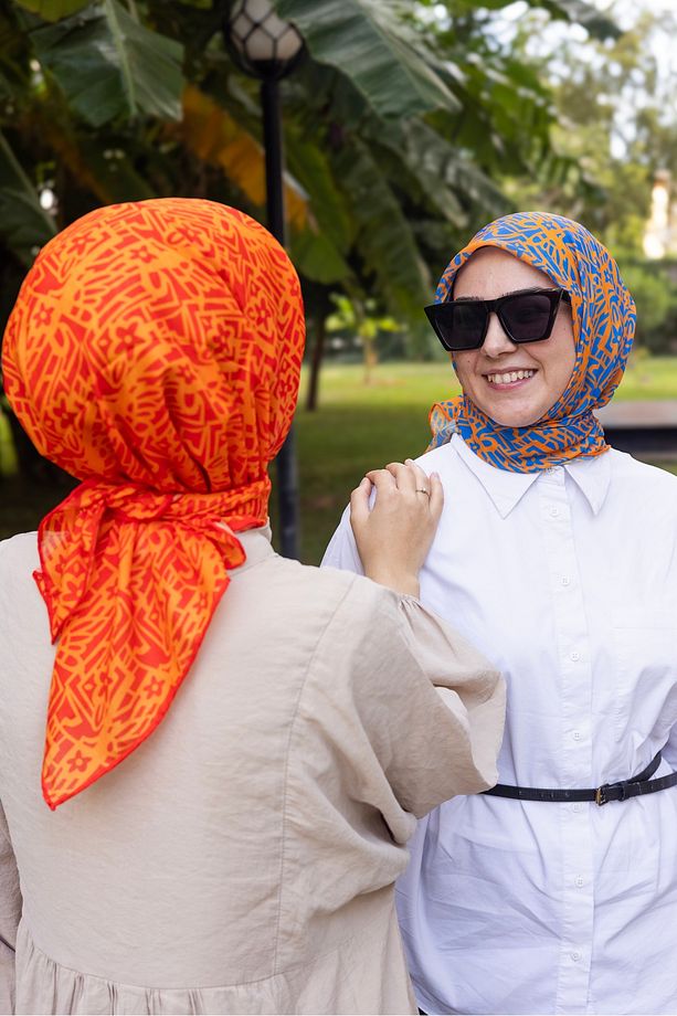 Sisterscarfs AHUSE DESEN Yeni Koleksiyon Soft Eşarp 90x90 cm - 2