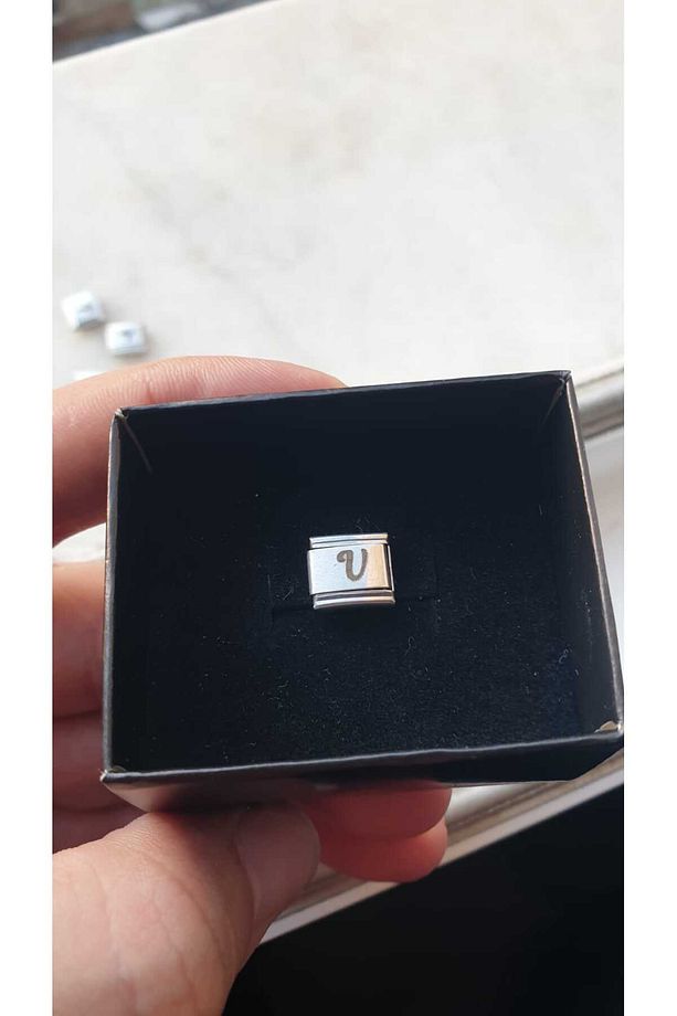 ÇELİK CHARM CHARM V HARFİ İSİM TARİH BAŞ HARF YAZILIR 9 MM - 4