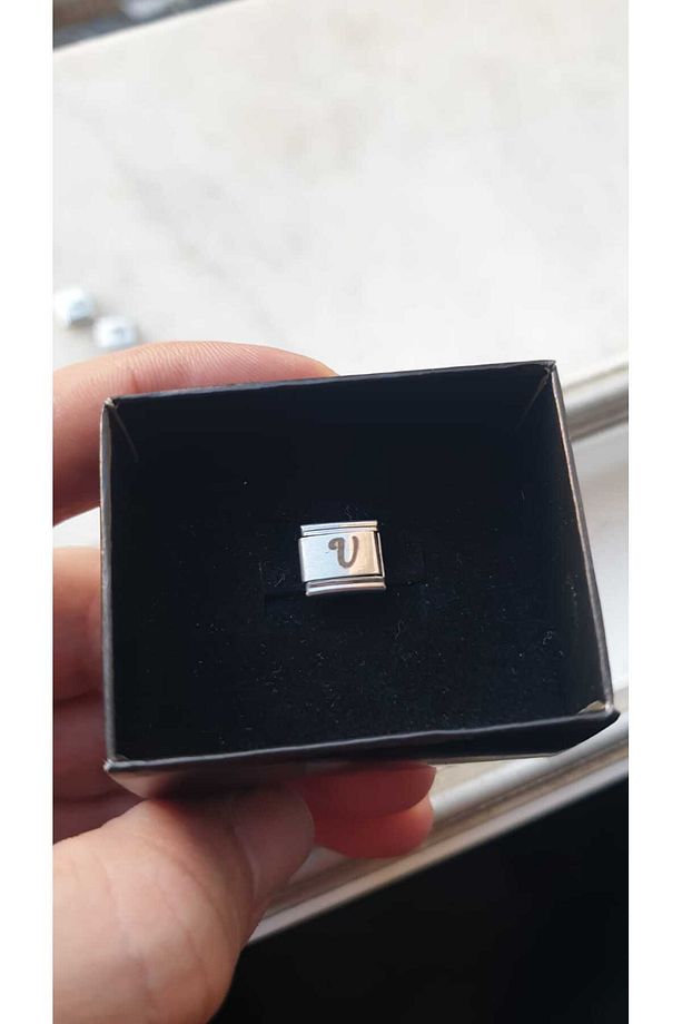 ÇELİK CHARM CHARM V HARFİ İSİM TARİH BAŞ HARF YAZILIR 9 MM - 7