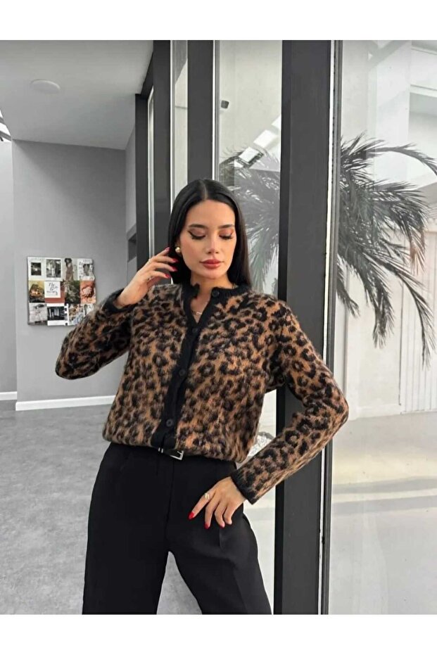 Leopard Printed Soft Knit Cardigan
