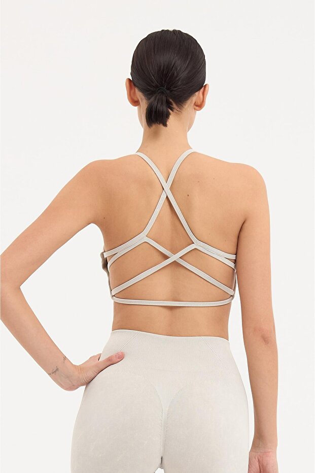 Glowfit Strappy Back Detailed Sports Bra Bra