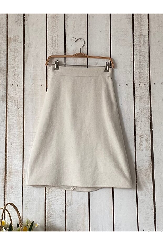 Cream Stamped Short Skirt