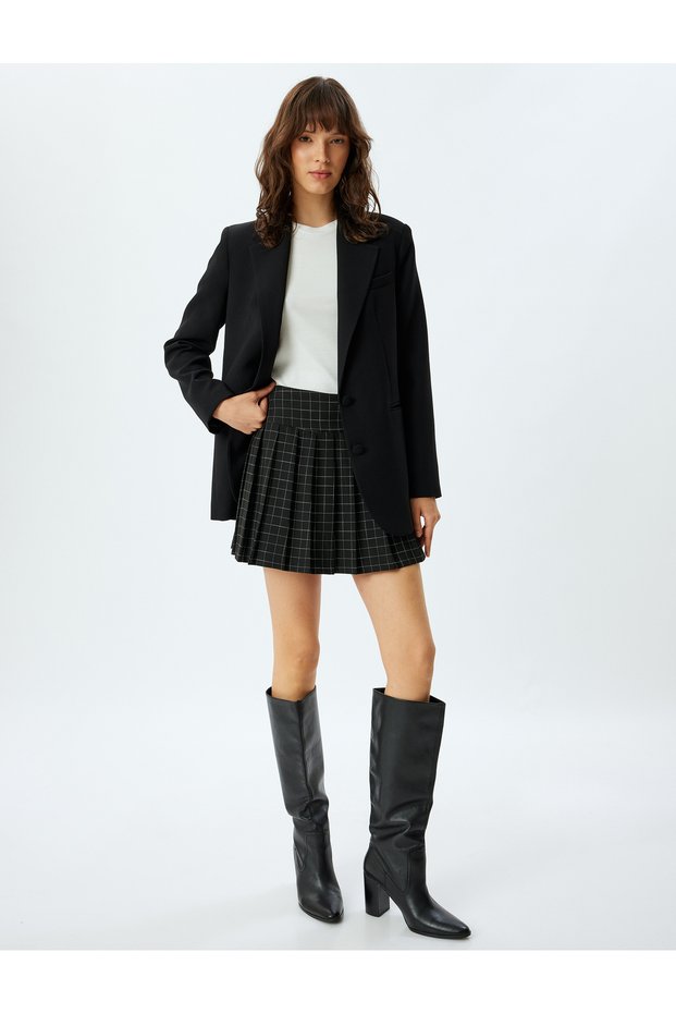 Standard Waist Checked Mini Pleated Skirt