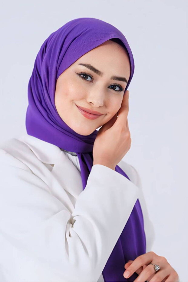 Asian Shawl Purple (a Thin, Delicate, Non-Ironing Fabric That Is Comfortable and Suitable for Special and Everyday Use)