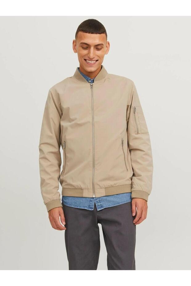Jack&Jones 12165203   - Jjerush Bonber Noos Outfit