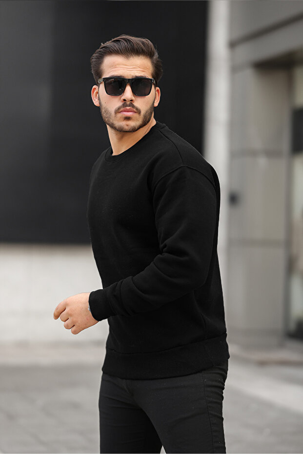 سويت شيرت أساسي ذو رقبة دائرية للرجال باللون الأسود - 2