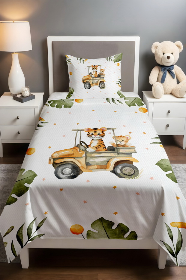 Tiger with Car and Brother Patterned Pique Set