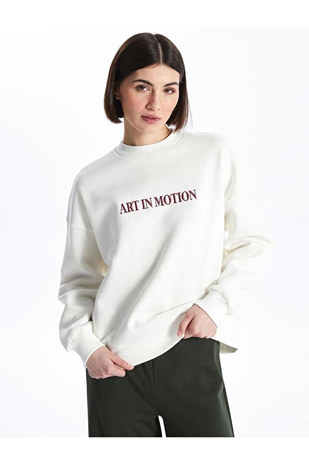 Ecru Crew Neck Embroidered Long Sleeve Oversize Women's Sweatshirt