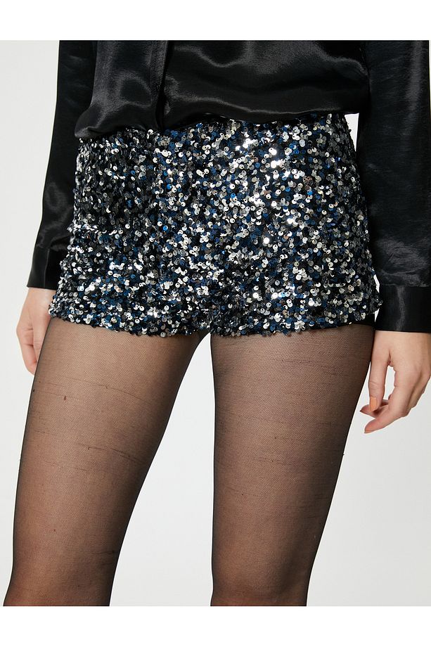 Pullu Payetli Ekstra Mini Slim Fit Şort - 5