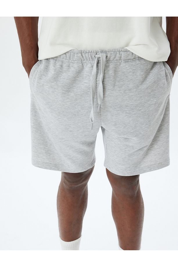 Spor Şort Oversize Beli Bağcıklı Cep Detaylı Pamuk Karışımlı - 5