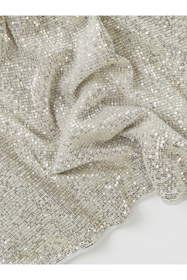 Rochie cu pas roșu - 5