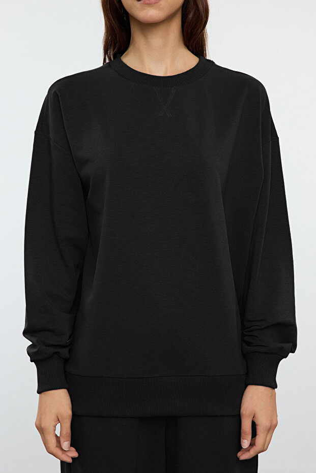 Bequemes, geformtes, schwarzes Strick-Sweatshirt- und Jogginghose-Set mit weitem Bein – TWOAW25EM00004 - 3