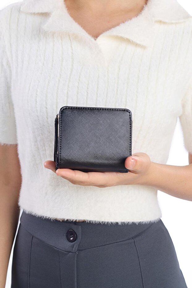 محفظة صغيرة كلاسيكية باللون الأسود - موديل 026 - 5