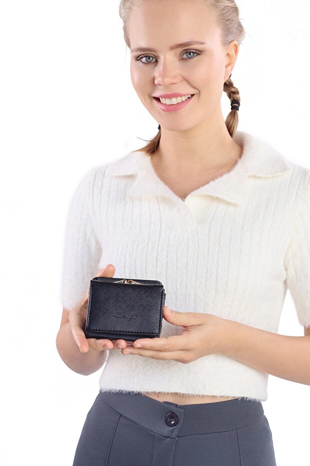 محفظة صغيرة كلاسيكية باللون الأسود - موديل 026 - 1