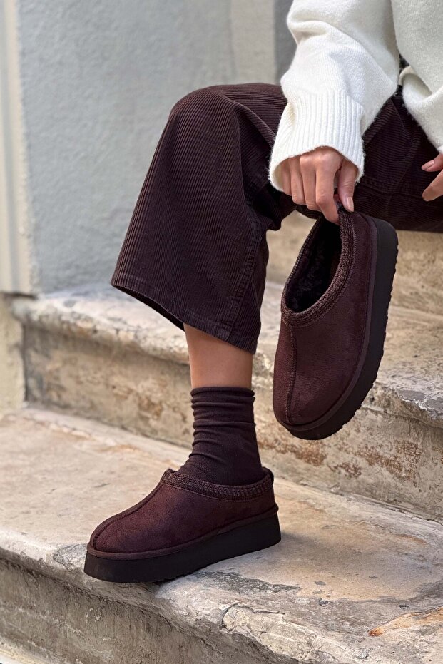 Édes barna velúr szőrme belső lapos talpú Sabo házipapucs - 6