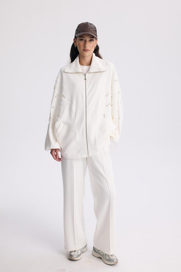 Kevin Embroidered Zippered Set - Ecru