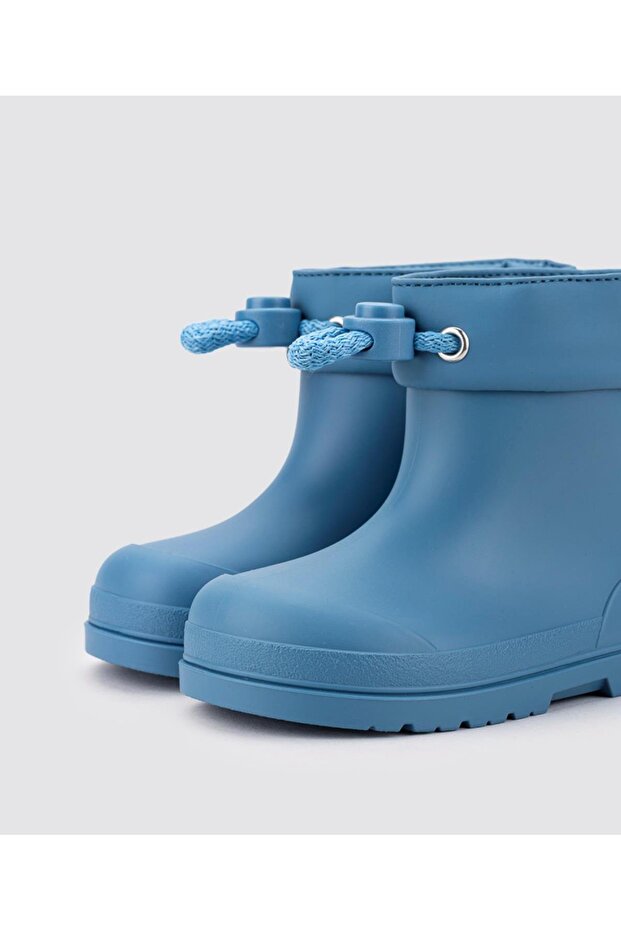 İgor W10305 Mendi Bot - 2