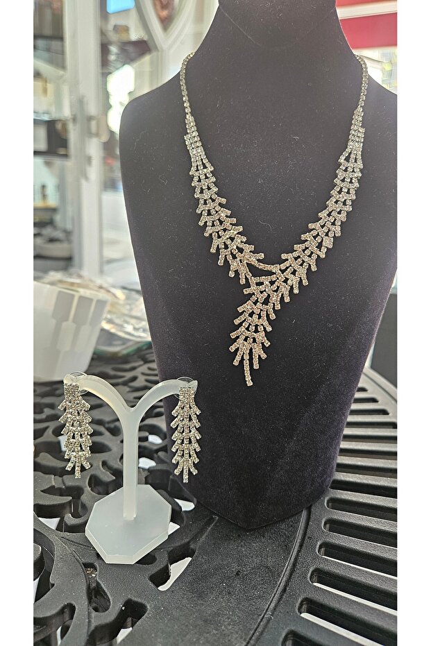 SAÇAKLI KOLYE KÜPE SETİ - 2