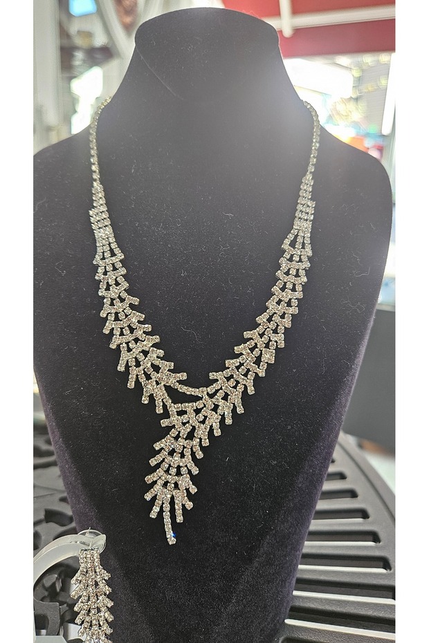 SAÇAKLI KOLYE KÜPE SETİ - 3